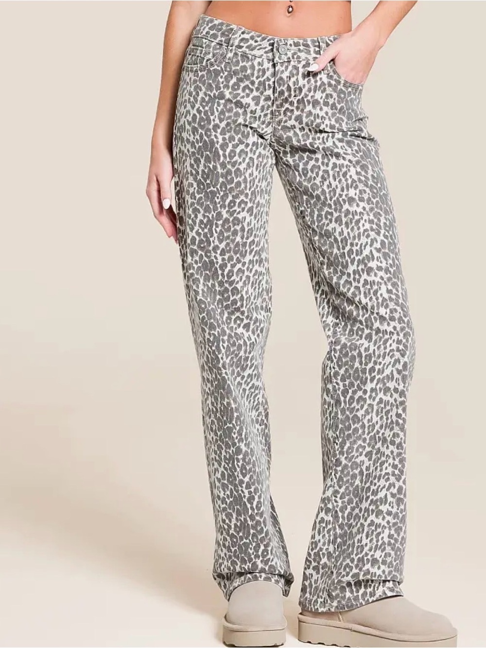 Women’s Gray Leopard Print Straight-Leg Jeans